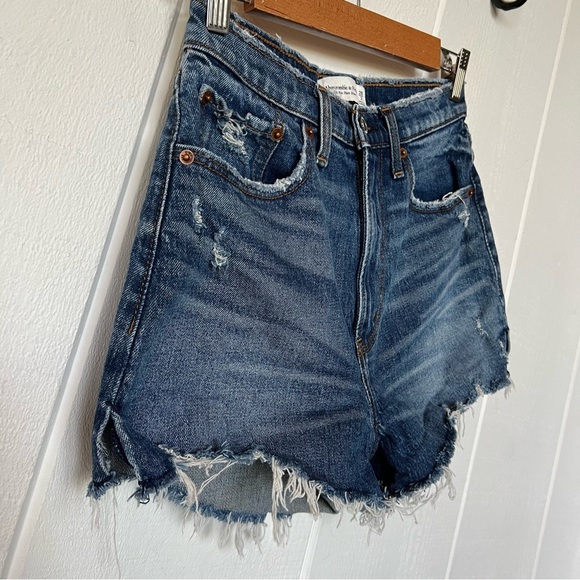 Abercrombie & Fitch Curve Love High Rise Mom Shorts, 26 - Picture 6 of 7